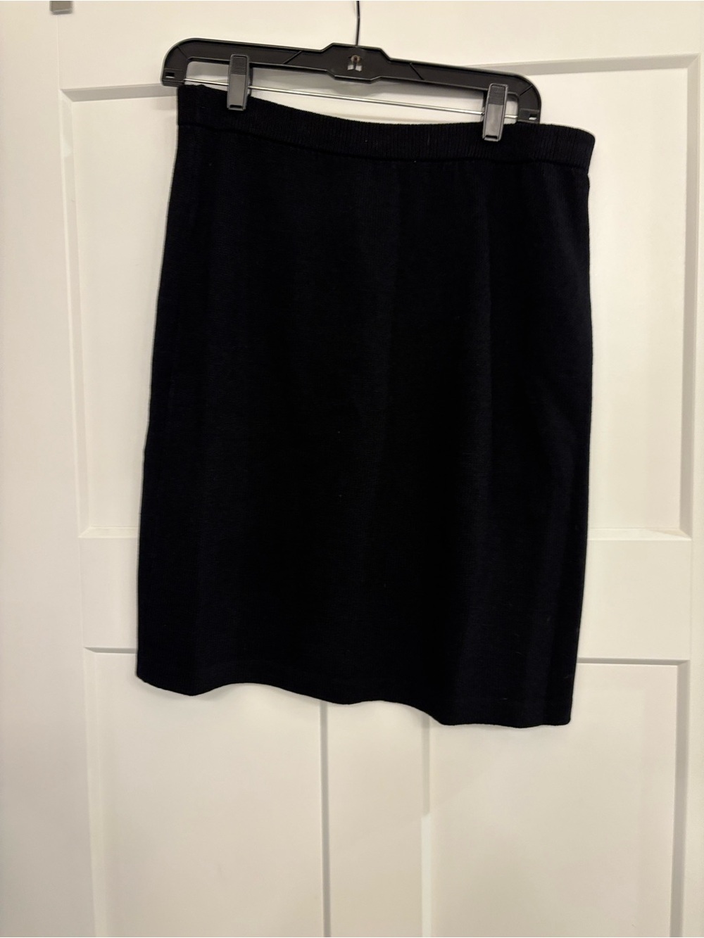 St. John Black Knit Pencil Skirt size 12